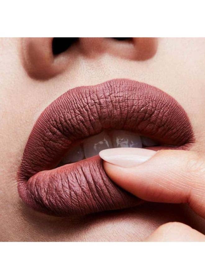 Retro Matte Lipstick 5 ml Topped with Brandy