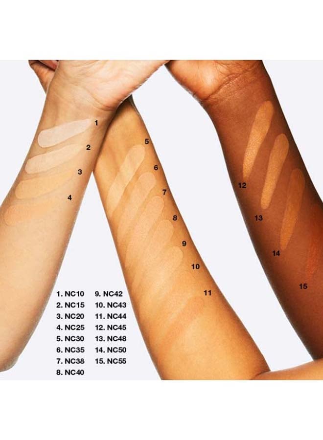 MAC - Studio Fix 24 Hour Smooth Wear Concealer Liquid NC40 - Image 1