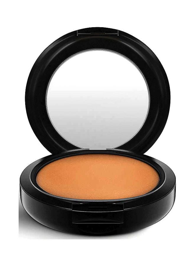 بودرة أساس مضغوطة ستوديو فيكس NW45 - Image 2