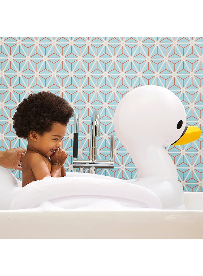 Munchkin Deep Ergonomic Hot Inflatable Tub, Padded Design, White - 17148 7.5x3x9.5 Inch  - Image 5