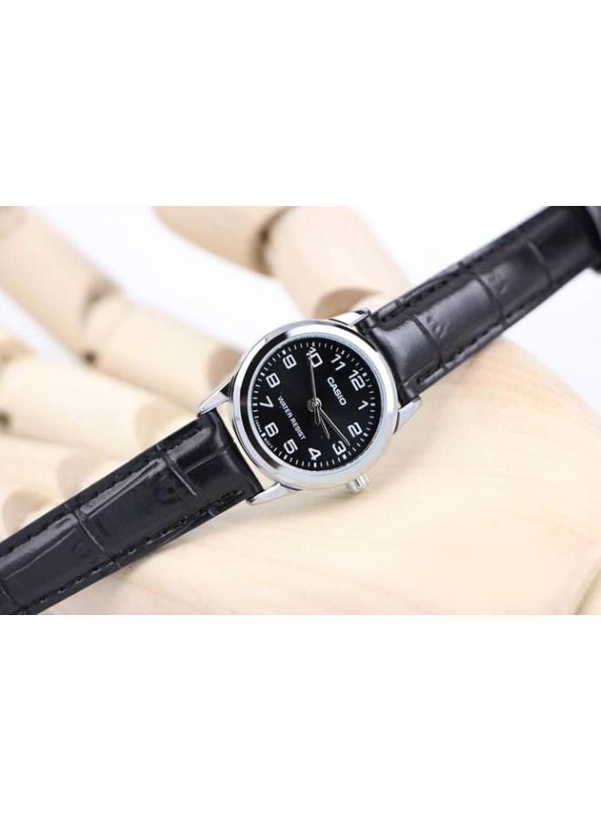 CASIO Women's Leather Analog Watch LTP-V001L-1 - 25 mm - Black - Image 5