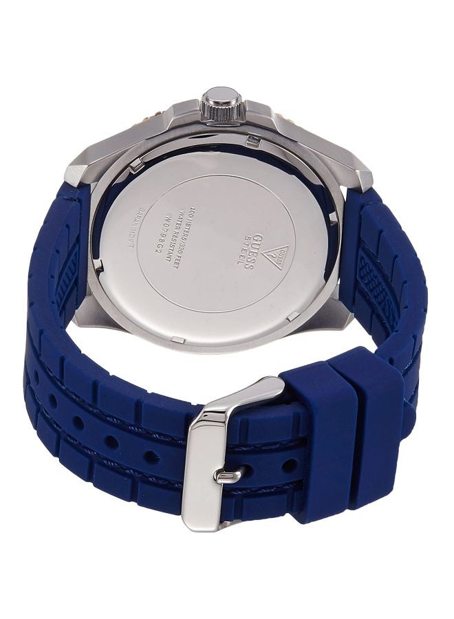 GUESS Men's Casual Watch Rubberwatch - Image 2