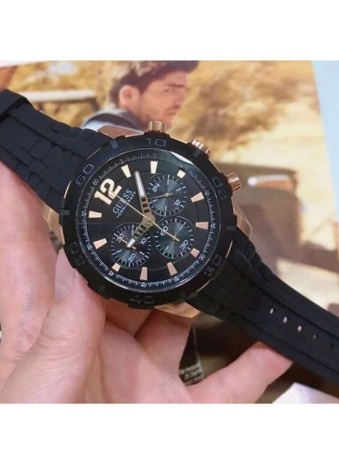 جس ساعة يد بعقارب مضادة للماء بسوار سيليكون طراز W0864G2 للرجال - Image 5