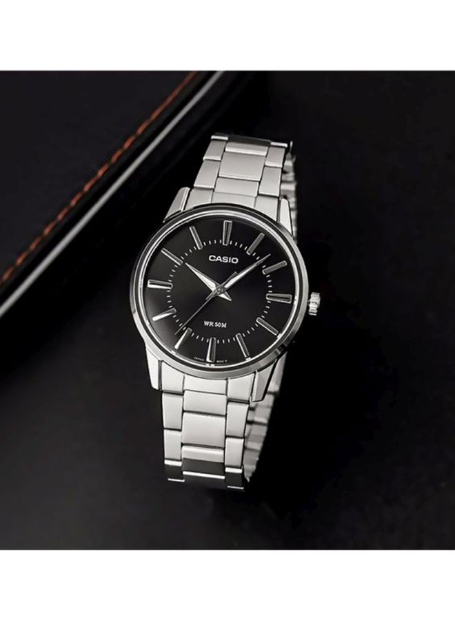 CASIO 2-Piece Water Resistant Stainless Steel Analog Wrist Watch Set MTP-1303D-1A/LTP-1303D-1A  - Image 5