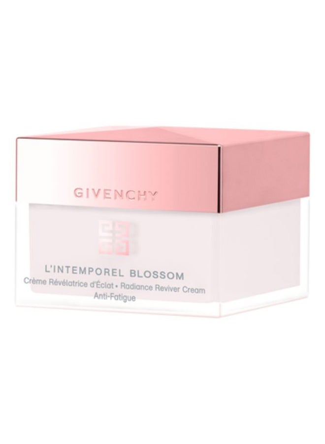 GIVENCHY L'Intemporel Blossom Radiance Reviver Cream 50ml  - Image 2