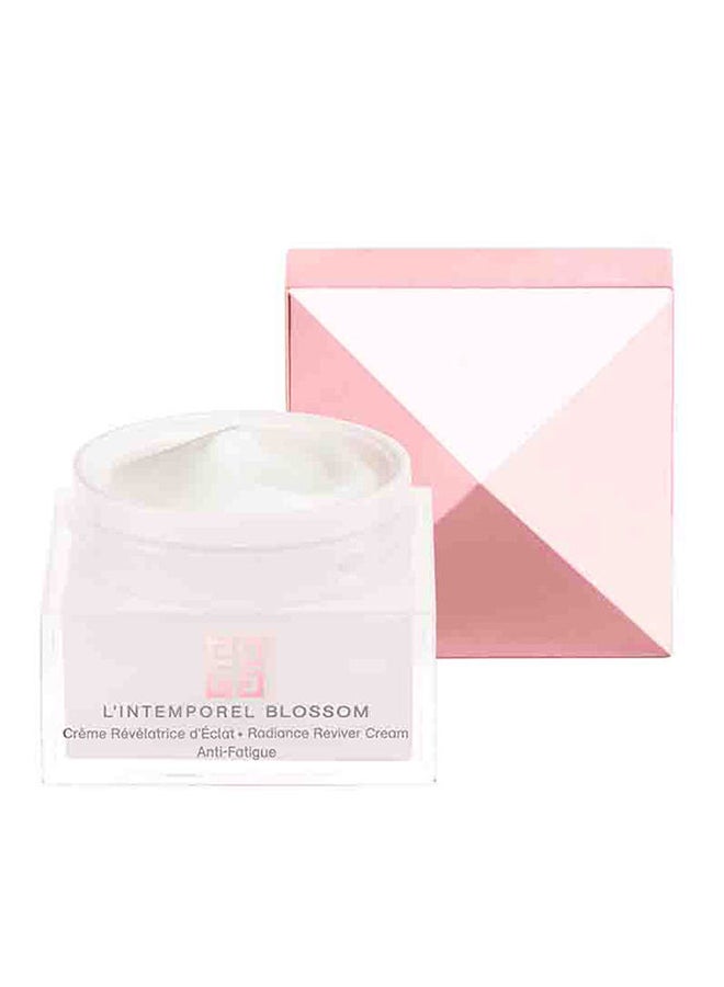 GIVENCHY L'Intemporel Blossom Radiance Reviver Cream 50ml  - Image 3