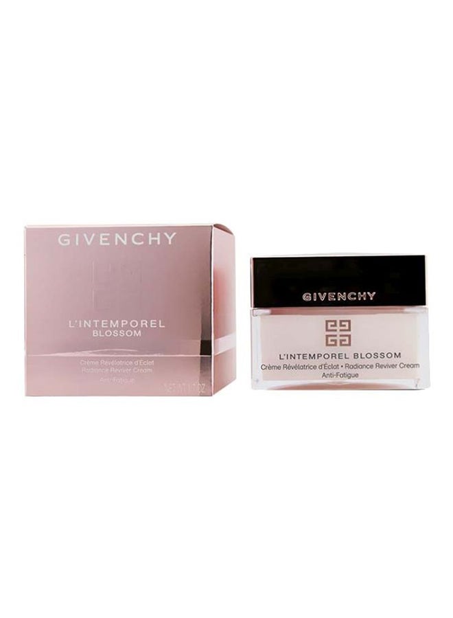 GIVENCHY L'Intemporel Blossom Radiance Reviver Cream 50ml  - Image 4