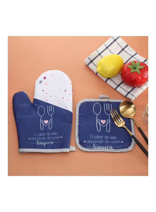 2-Piece Cotton Thick Insulation Baking Glove Set Blue/White  - Image 3