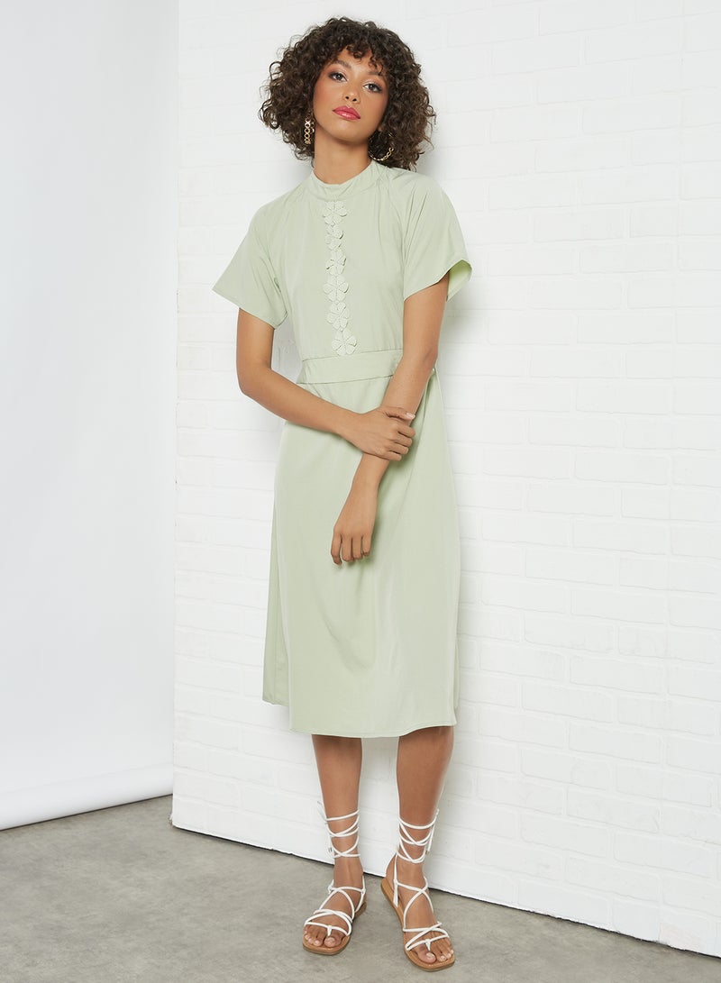 Aila - Round Neck Midi Dress Green - Image 1