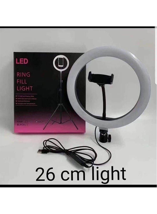 مصباح حلقي أبيض