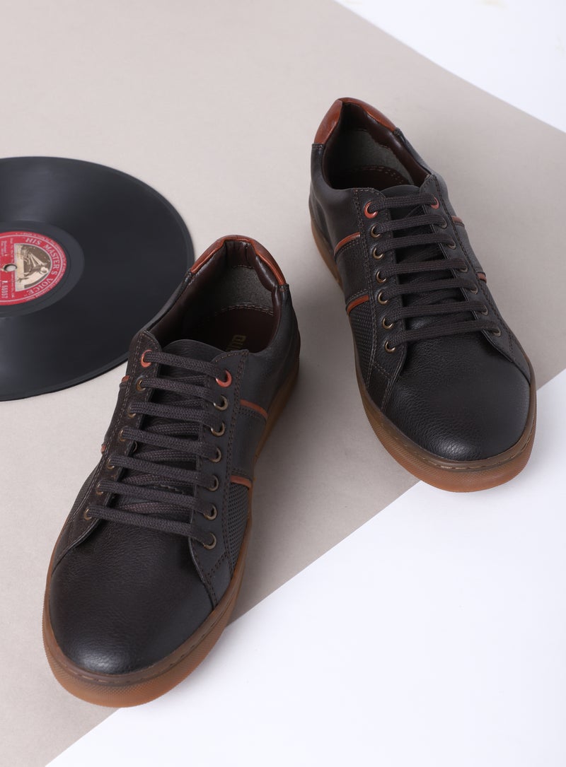 QUWA - Casual Low Top Sneakers Brown - Image 1