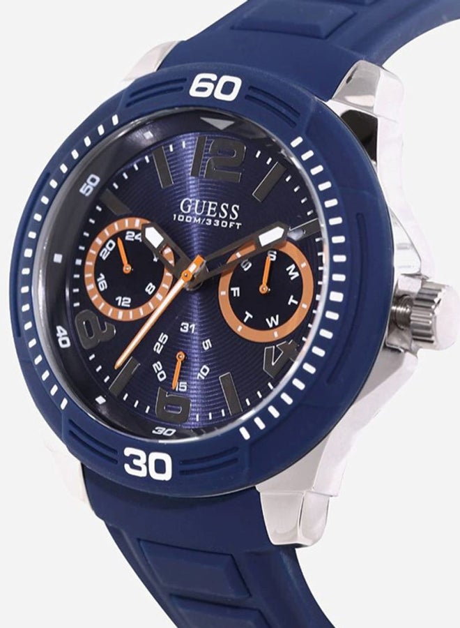 GUESS Men's Silicone Chronograph Wrist Watch W0967G2 - Image 4