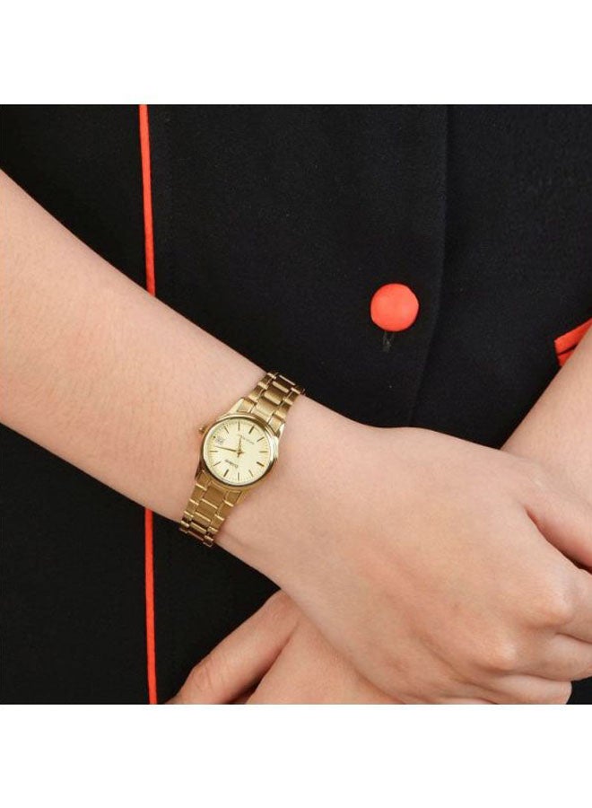 كاسيو ساعة يد بعقارب وسوار من الستانلس ستيل مقاومة للماء طراز LTP-V002G-9AVDF - 35 مم - ذهبي للنساء - Image 5