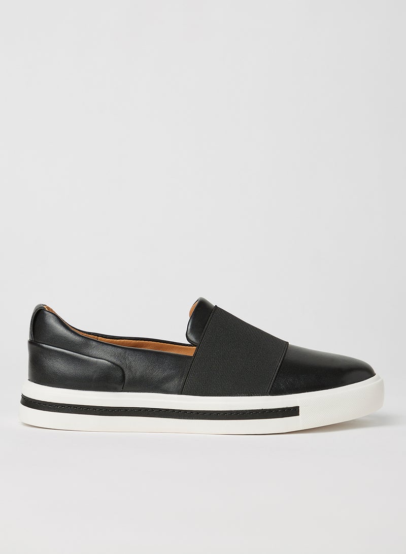 clarks - Un Maui Step Leather Slip-Ons Black - Image 1