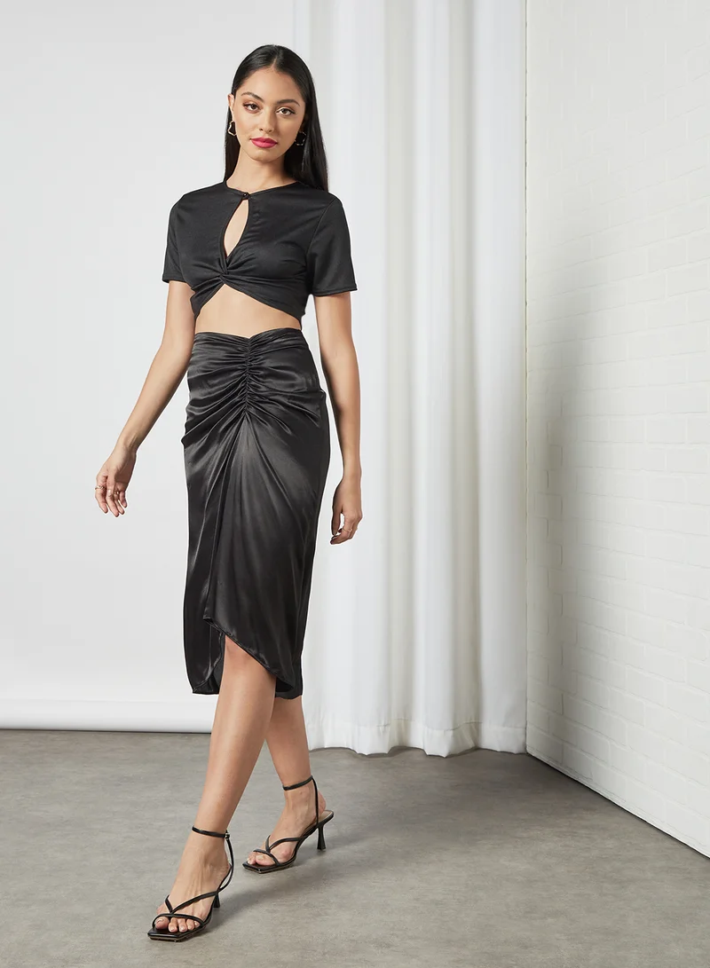 FEMME LUXE Twist Front Crop Top Black