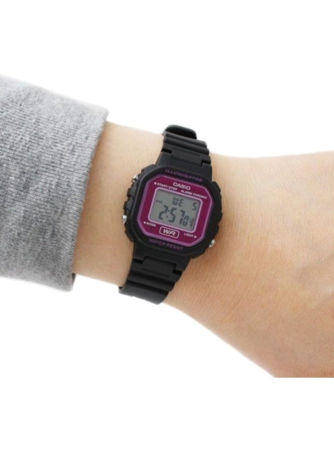 كاسيو ساعة يد رقمية بسوار من السيليكون طراز LA-20WH-4A - قياس 35 مم - لون أسود للنساء - Image 3