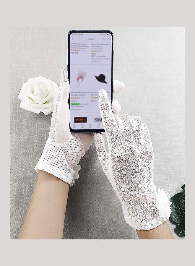 XiuWoo Pair Of Casual Embroidered Gloves White  - Image 3