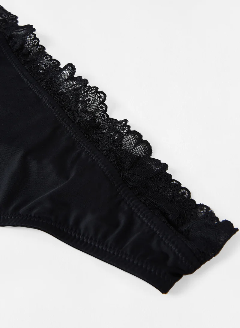 NA-KD Lace Edge High-Cut Thong Bottoms Black