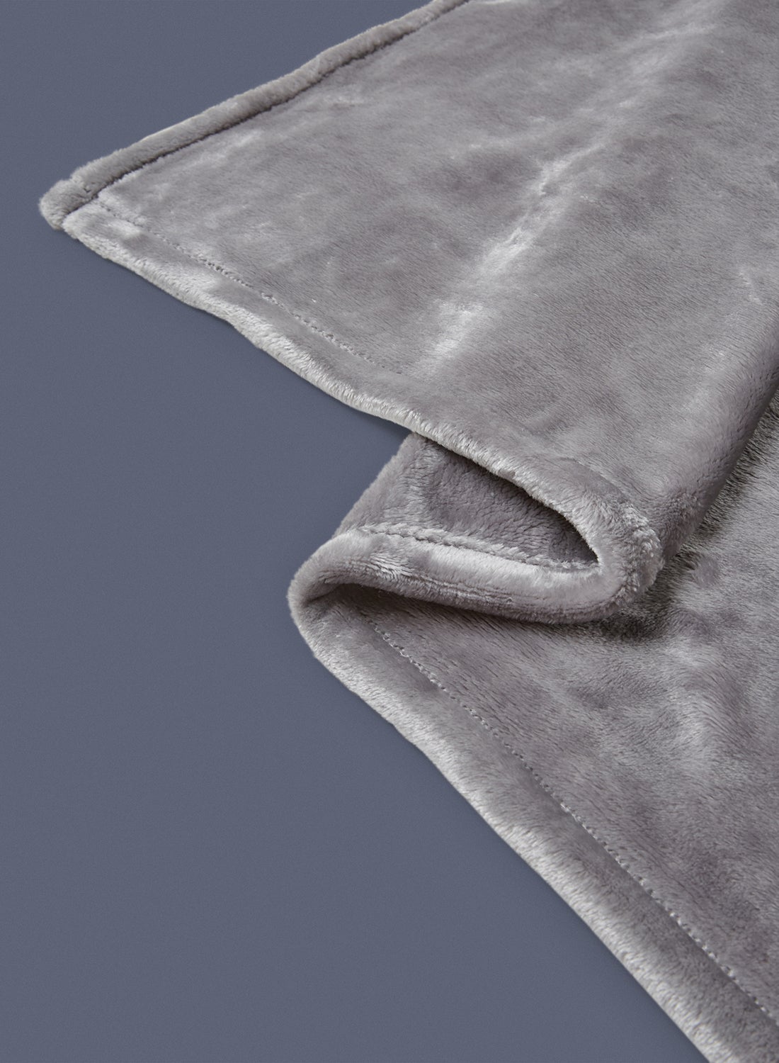Lightweight Summer Blanket Queen Size 310 GSM Extra Soft Fleece All Season Blanket Bed And Sofa Throw 200 X 150 cm Grey 