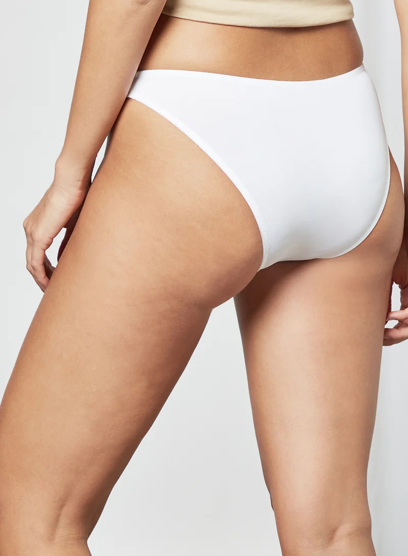 NA-KD High-Cut Briefs Off-white