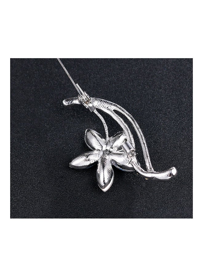 J.J Hand made Rhinestone Flower Shaped Exquisite Brooch - Image 2