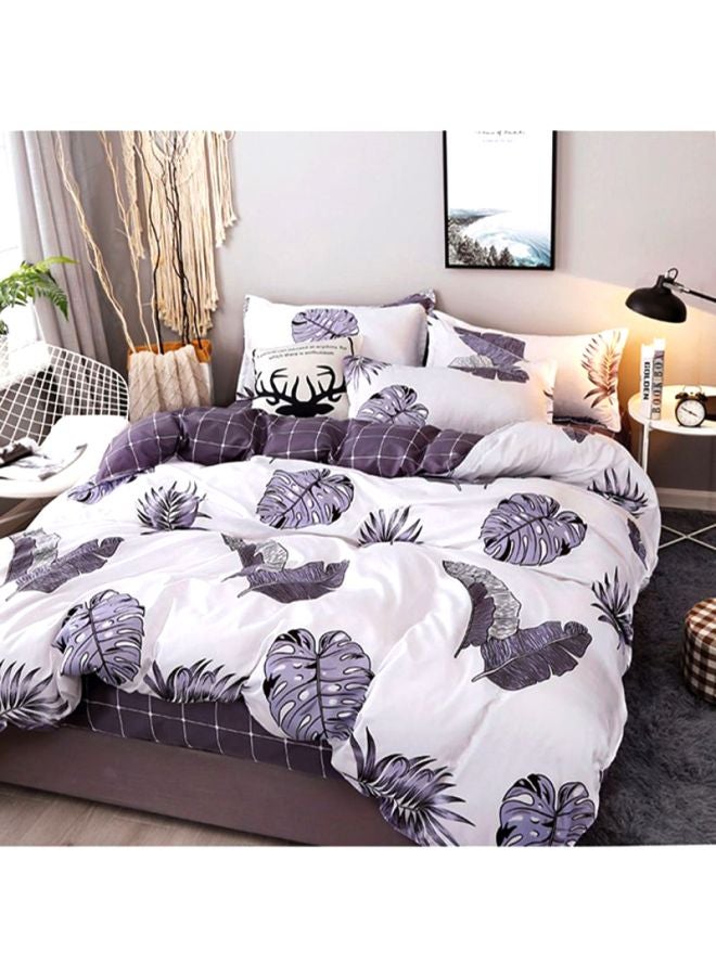 بيوينتي طقم أغطية سرير بطبعة ورقة شجر مكون من 4- قطع نسيج أبيض/رمادي Quilt Cover 150x200 Cm, Bed Sheet 200x230 Cm, Pillow Cover 48x74سم - Image 1