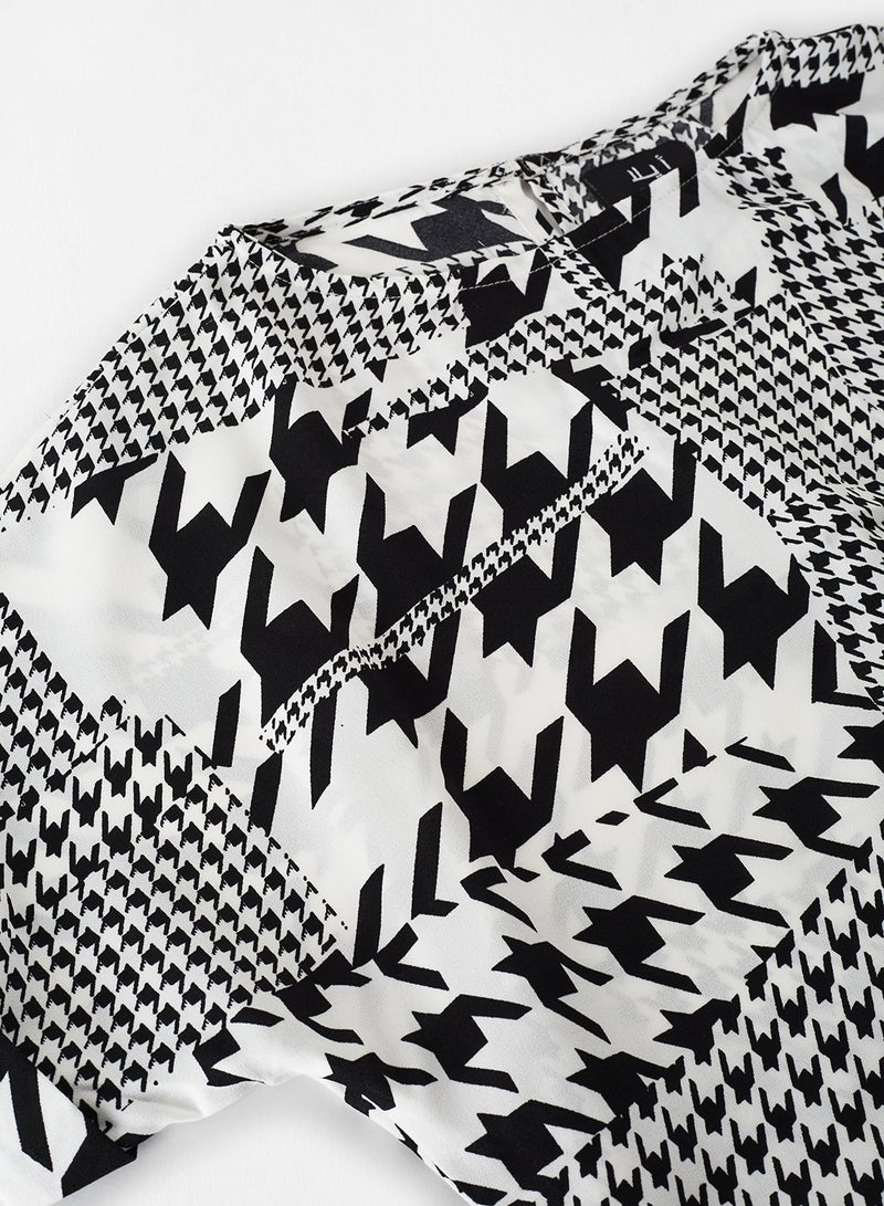 Aila Printed Round Neck Mini Dress White/Black  - Image 3