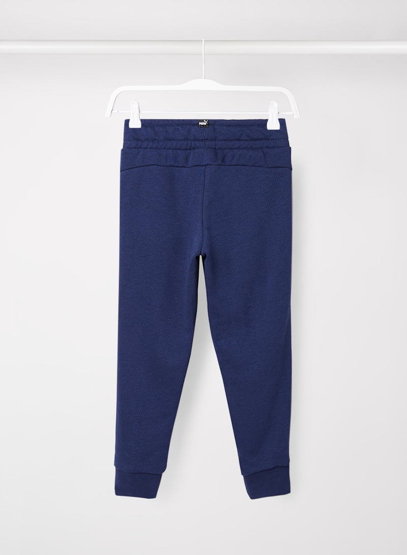 بوما بنطال رياضي خفيف للأطفال مزين بشعار من مجموعة إسينشال أزرق - Image 2