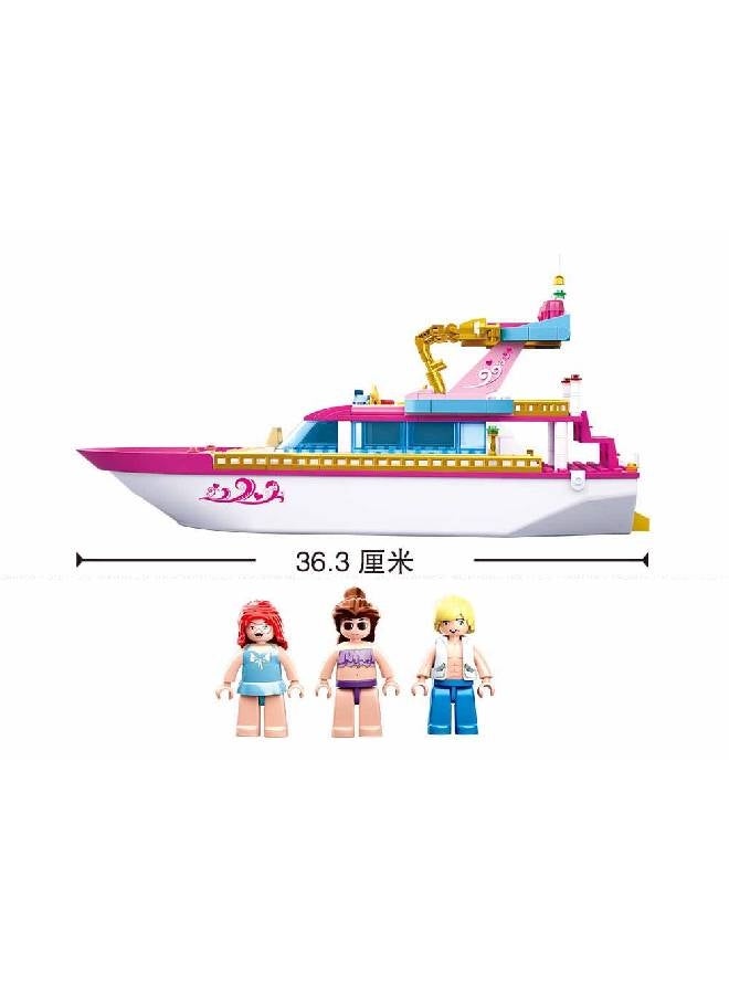 M38-B0722 212-Piece Luxury Yacht 212 6+ Years