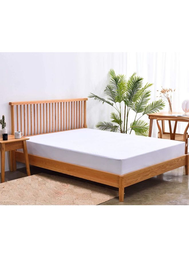PENHALIGON'S Waterproof Mattress Protector With Face Of Towel Microfiber White 200x140cm  - Image 1