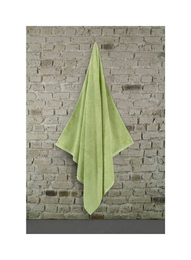 Feather Organic Bath Towel Light Green 180x90cm  - Image 4