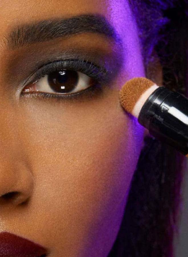 MAYBELLINE NEW YORK Instant Age Rewind Eraser Dark Circles Concealer - Marvel Edition 10 caramel - Image 4