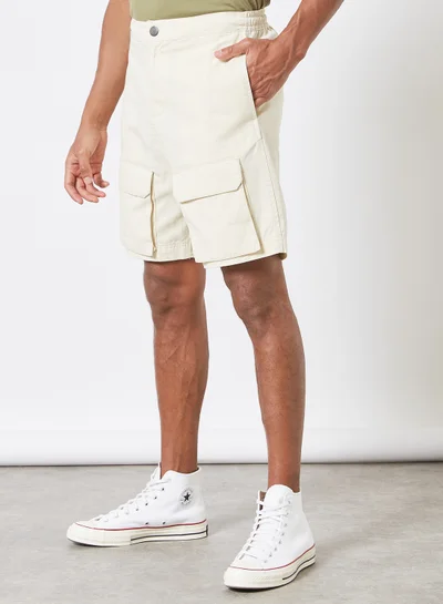 ناتيف يوث شورت مع جيب ثلاثي الأبعاد. Off-White