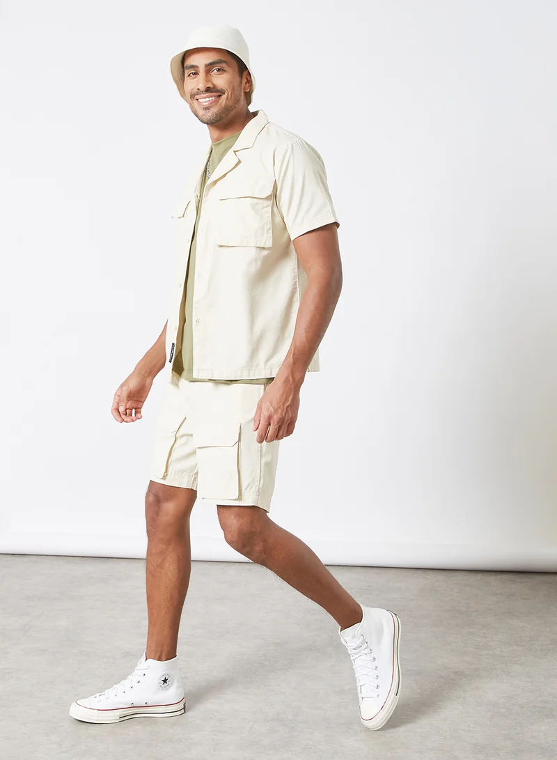 Native Youth 3D Pocket Detail Shorts Off-White