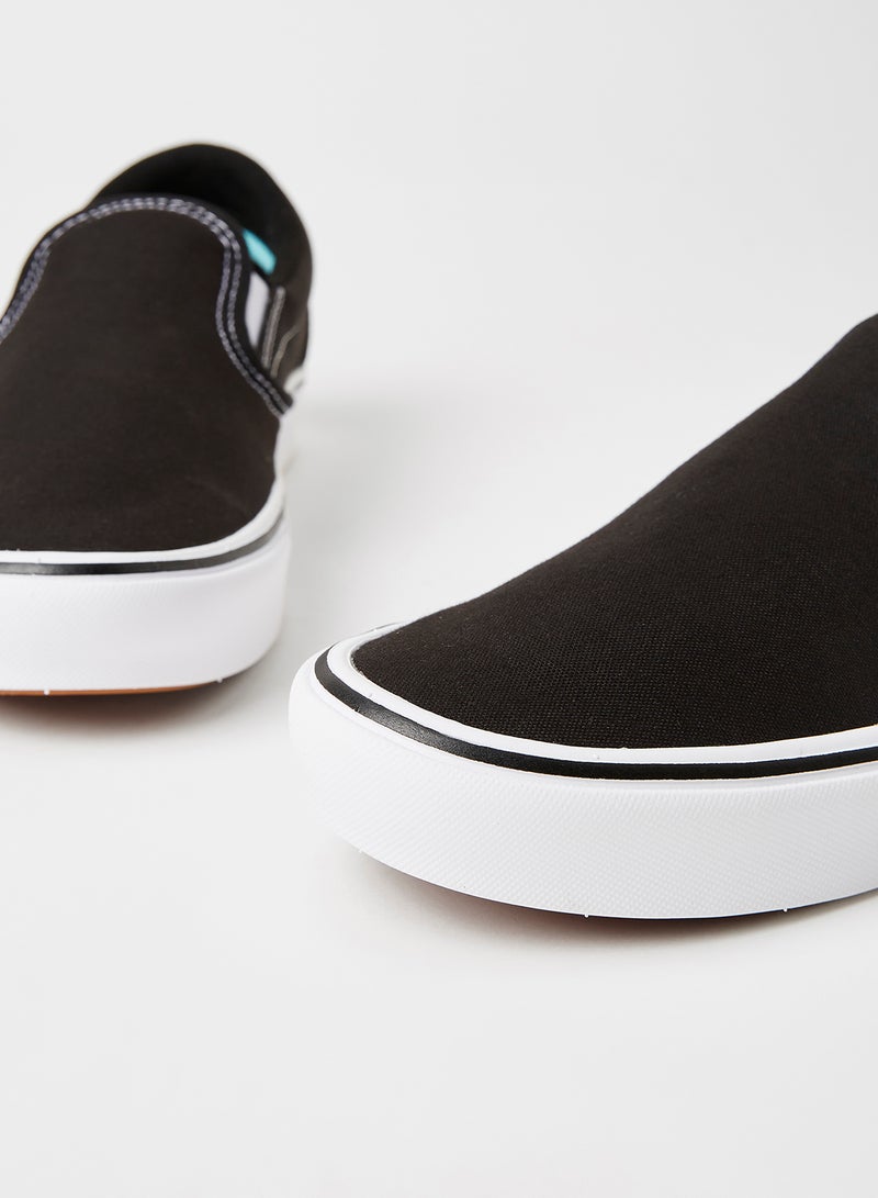 VANS Comfycush Slip Ons Black/True White  - Image 4