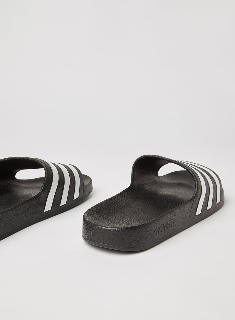 اديداس شبشب أديليت أكوا من دون رباط أسود كور/ أبيض سحابي - Image 3