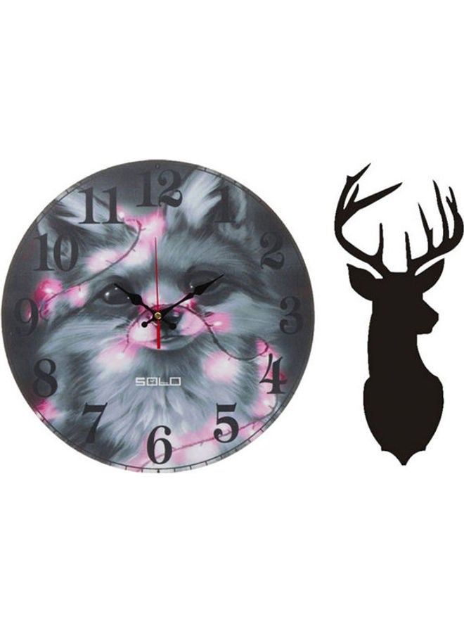 سولو ساعة حائط خشبية دائرية بعقارب مع لوحة فنية من الخشب بتصميم غزال طراز B81410 متعدد الألوان 40سم