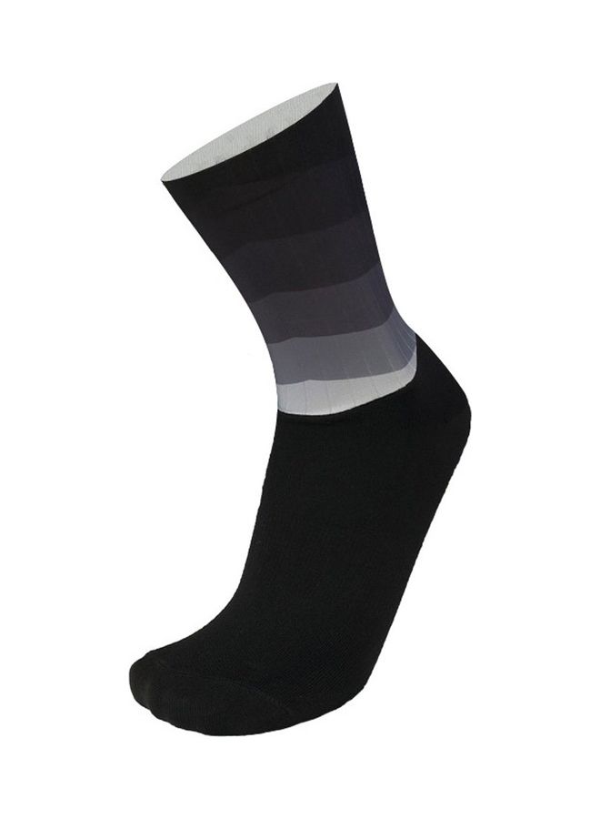 Generic - Breathable Gradient Short Socks - Image 1