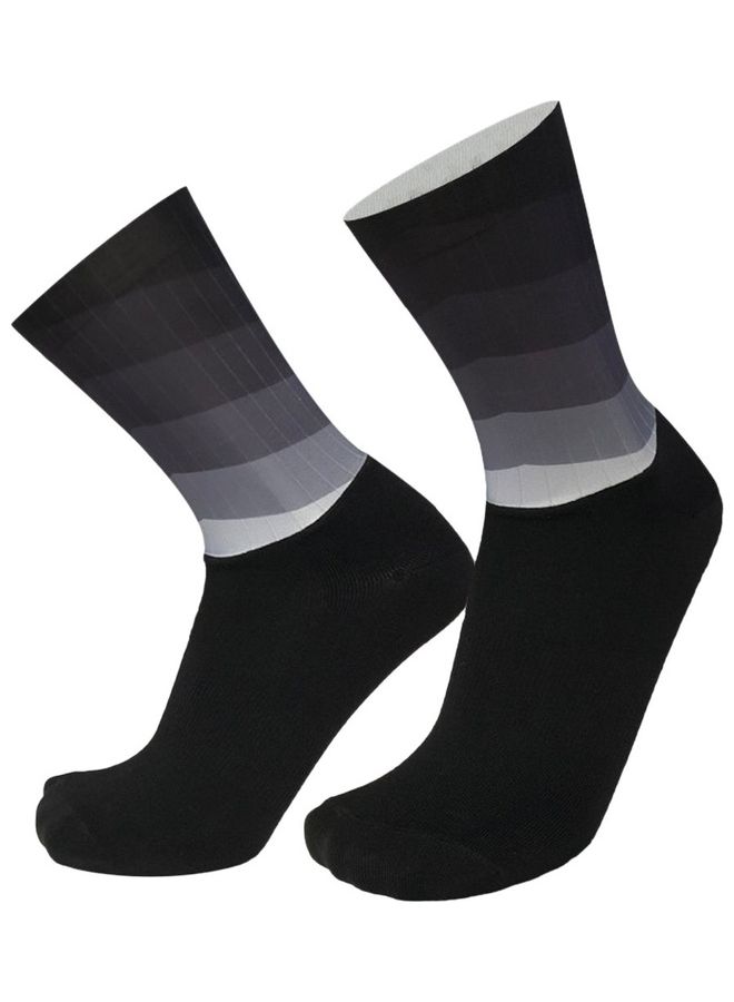 Generic - Breathable Gradient Short Socks - Image 1