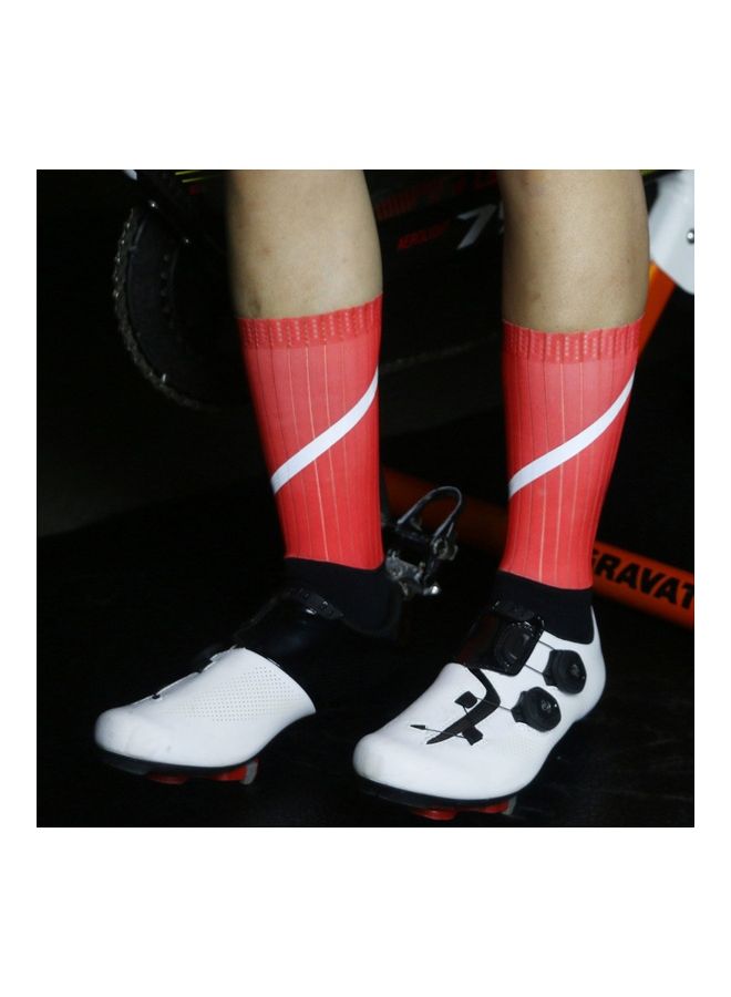 Generic Reflective Striped Breathable Sports Socks - Image 2
