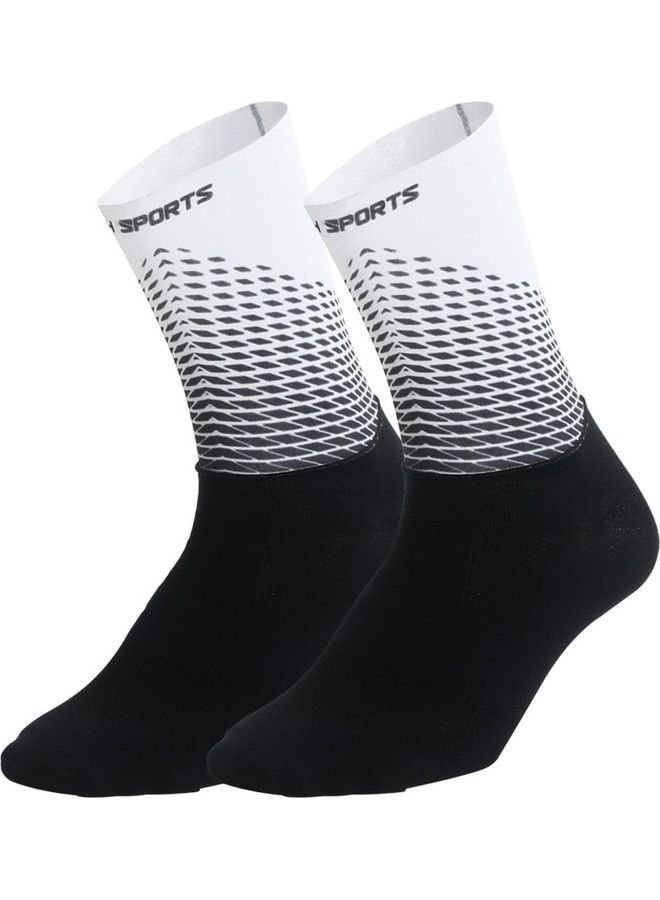Generic Anti-Slip Wearproof Cycling Socks  - Image 1