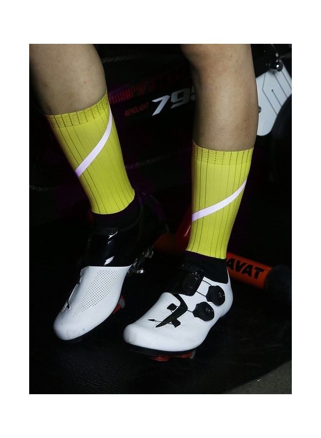 Generic - Striped Elastic Breathable Sports Socks - Image 1