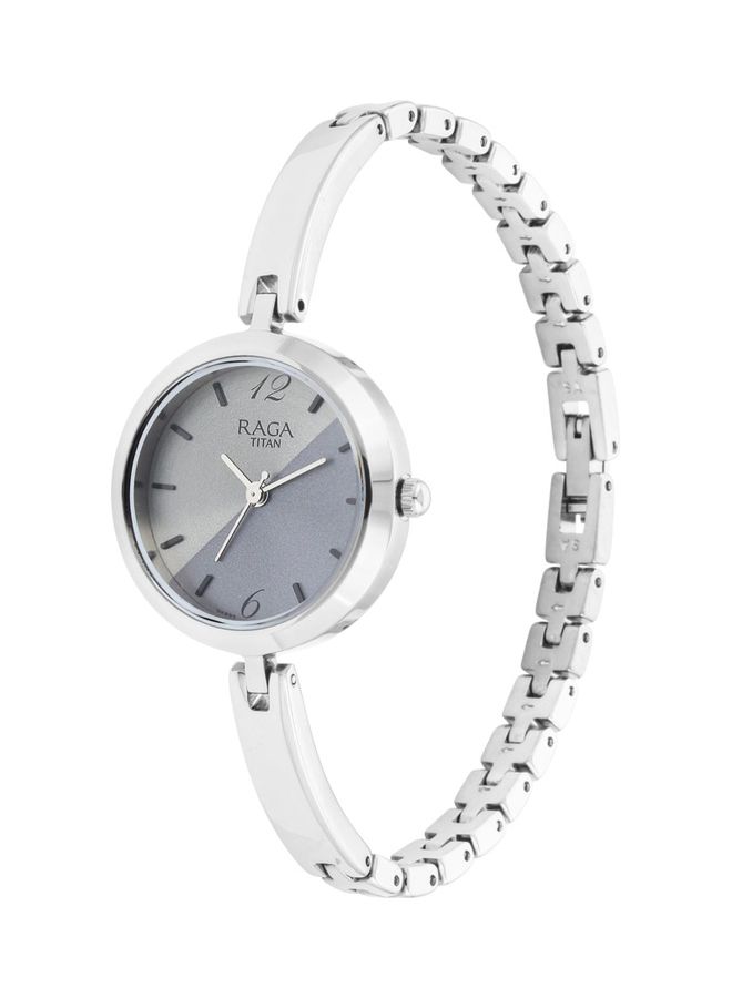 TITAN Women's Raga Metal Watch  Wo 2606SM05  - Image 3
