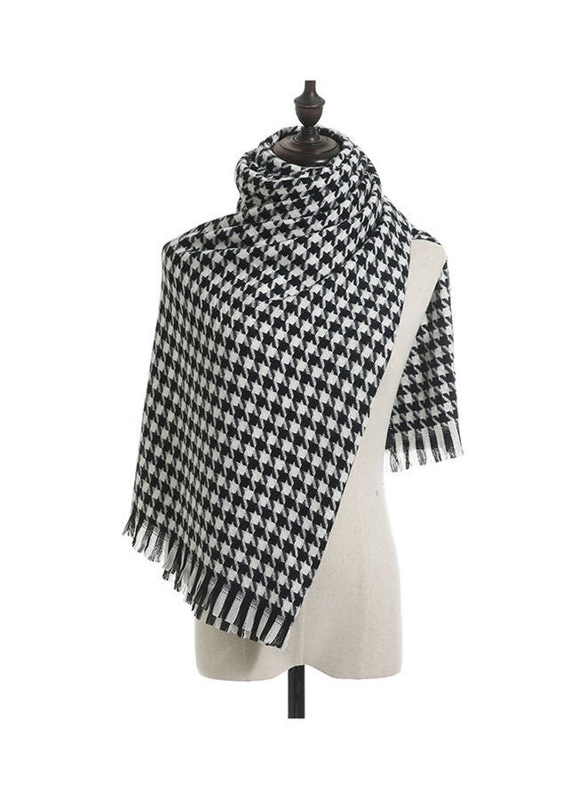 جوي شيك وشاح مزين بنقشة مربعات أبيض/ أسود - Image 1