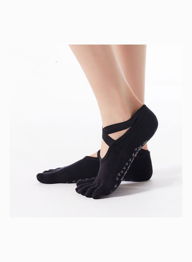 جوي شيك طقم جوارب يوغا بأشرطة متقاطعة مكون من قطعتين أسود - Image 2