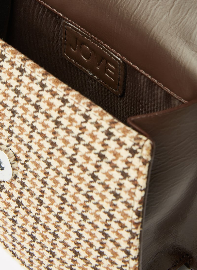 جوف حقيبة كتف ساتشيل للنساء مصنوعة من جلد صناعي بتصميم كاجوال أنيق ومزودة بمحفظة بني - Image 4