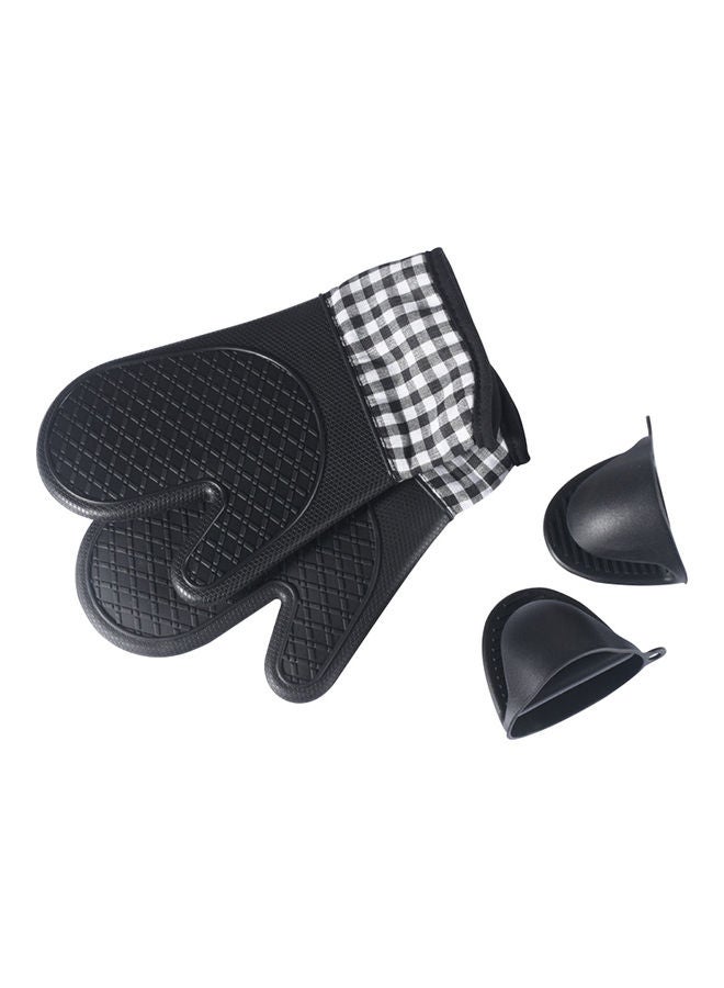 2-Piece Microwave Silicone Gloves For Baking Black/White  - Image 1