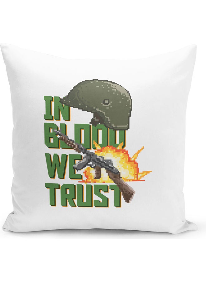 وسادة زينة مطبوع عليها عبارة "Blood We Trust" متعدد الألوان - Image 1