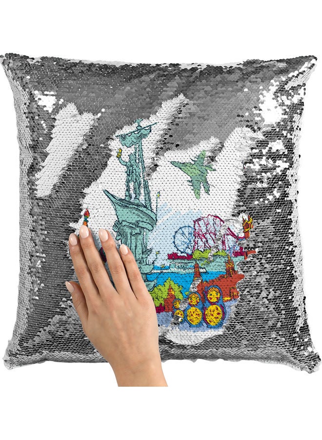 وسادة زينة مزينة بالترتر وتصميم لمدينة موسكو أبيض/فضي 40x40سم - Image 2