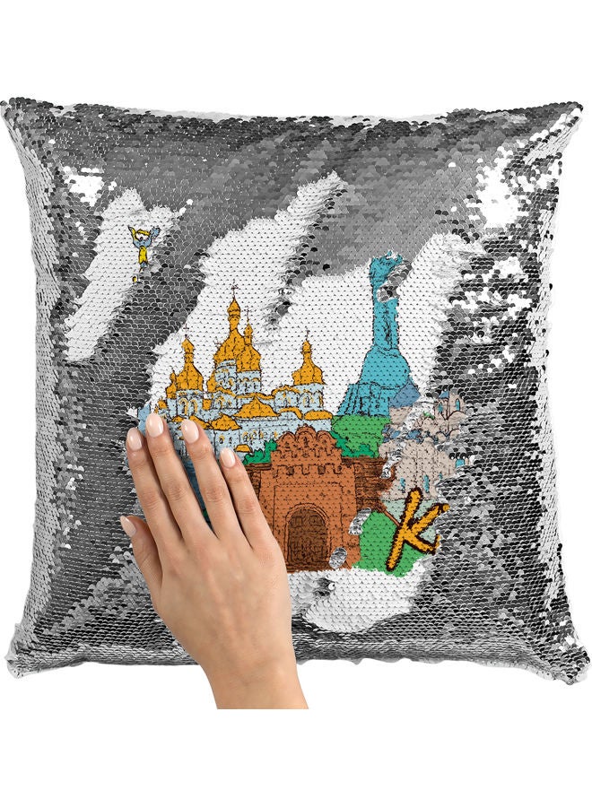 وسادة زينة مزينة بالترتر وتصميم مدينة كييف أبيض/فضي 40x40سم - Image 2